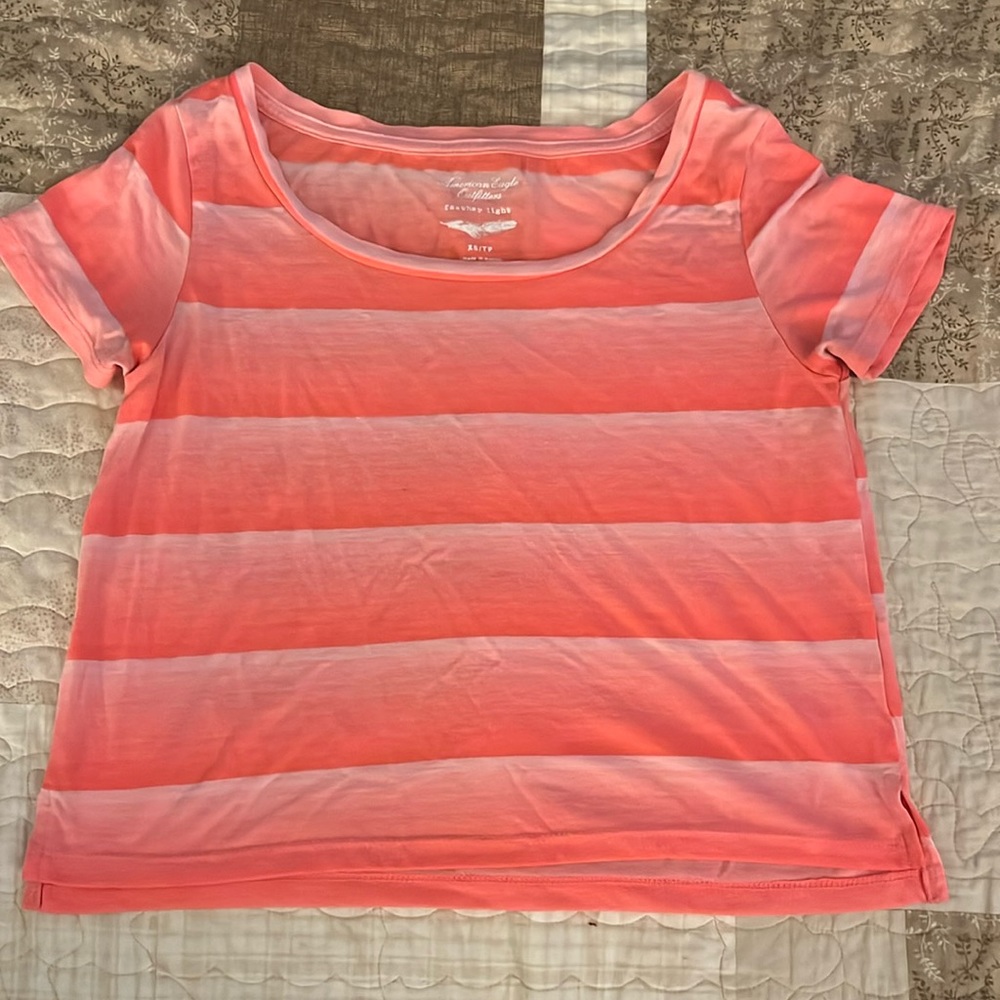 American eagle t shirt xs